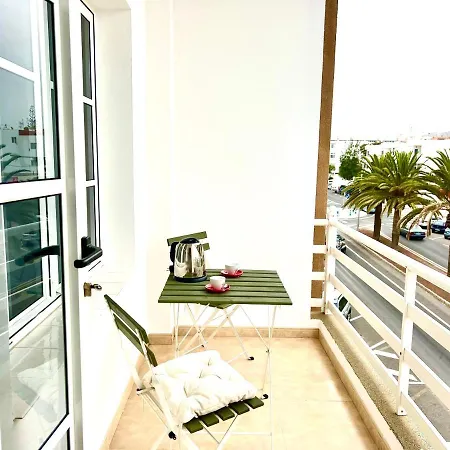 Little Puerto Apartman